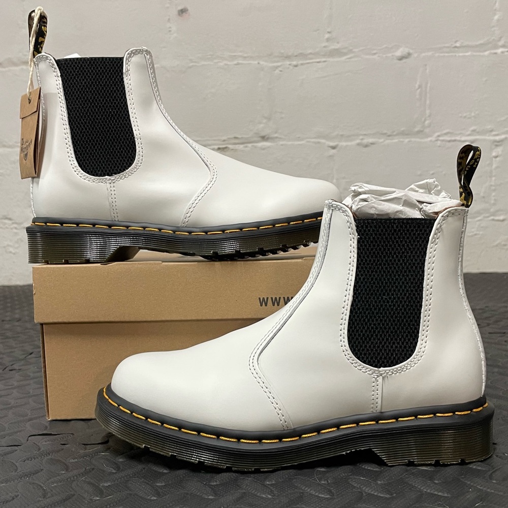 NWT Doc Martens white chelsea boots - 2976 YS